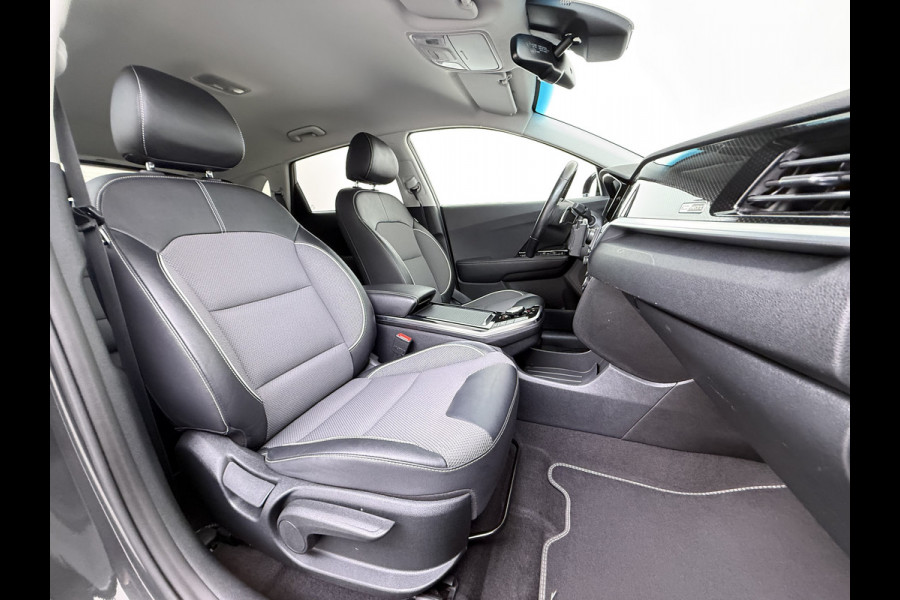 Kia e-Niro Edition 64kWh SOH 95,7% Stuur+Stoelverwarming Adap.Cruise Camera Apple Carplay Android Auto Navi Ecc Keyless-go DAB Lane Assist Isofix Regensensor Bluetooth 1e Eigenaar Origineel Nederlandse Auto