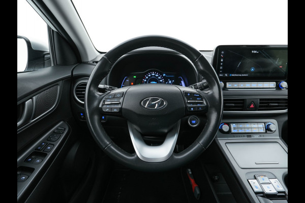 Hyundai Kona EV Fashion 64 kWh (3-Fase) {SOH-100%} (INCL-BTW)  Aut *HEATPUMP | NAVI-FULLMAP | LEATHER-FABRIC | KEYLESS | CAMERA | DAB | ECC | ADAPTIVE-CRUISE | LANE-ASSIST | HEATED-SEATS | PRIVACY-GLASS | HEAD-UP | SHIFTPADDLES | 17"ALU*