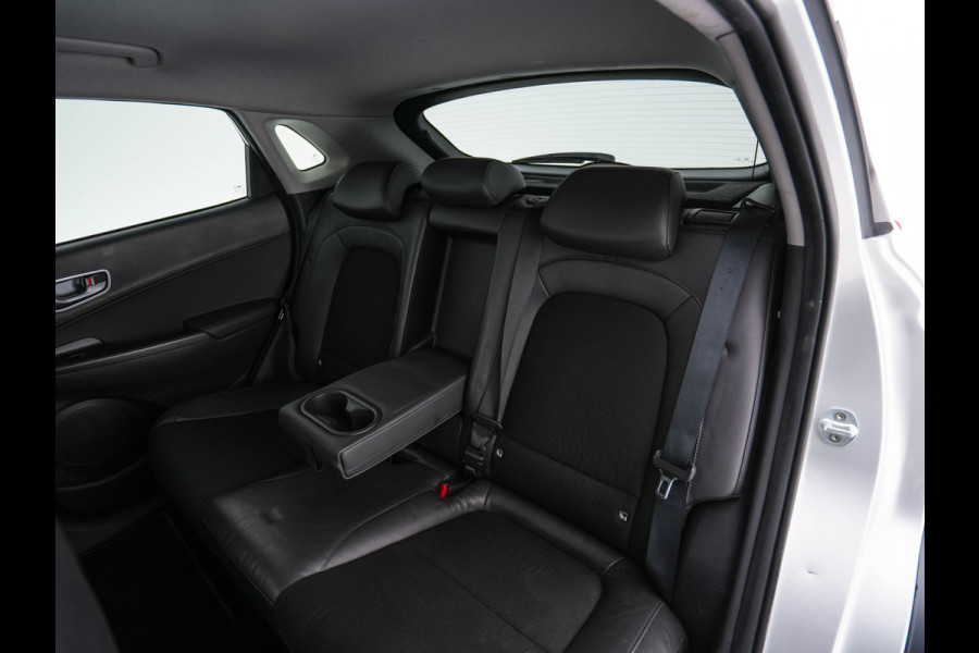 Hyundai Kona EV Fashion 64 kWh (3-Fase) {SOH-100%} (INCL-BTW)  Aut *HEATPUMP | NAVI-FULLMAP | LEATHER-FABRIC | KEYLESS | CAMERA | DAB | ECC | ADAPTIVE-CRUISE | LANE-ASSIST | HEATED-SEATS | PRIVACY-GLASS | HEAD-UP | SHIFTPADDLES | 17"ALU*