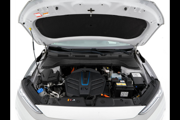 Hyundai Kona EV Fashion 64 kWh (3-Fase) {SOH-100%} (INCL-BTW)  Aut *HEATPUMP | NAVI-FULLMAP | LEATHER-FABRIC | KEYLESS | CAMERA | DAB | ECC | ADAPTIVE-CRUISE | LANE-ASSIST | HEATED-SEATS | PRIVACY-GLASS | HEAD-UP | SHIFTPADDLES | 17"ALU*