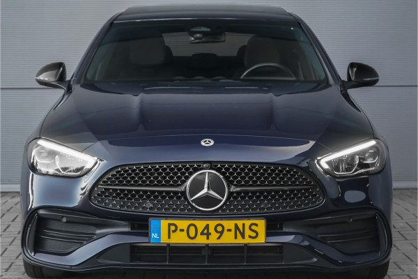 Mercedes-Benz C-Klasse 200 Launch Edition AMG Line Pano Trekhaak Camera Stoelverw
