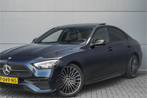 Mercedes-Benz C-Klasse 200 Launch Edition AMG Line Pano Trekhaak Camera Stoelverw