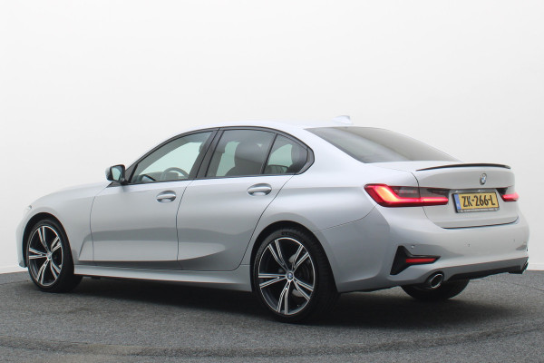 BMW 3-serie 320i Executive Edition Leder/Stof, Virtual, Cruise, Apple Carplay, LED, Climate, PDC, 19''