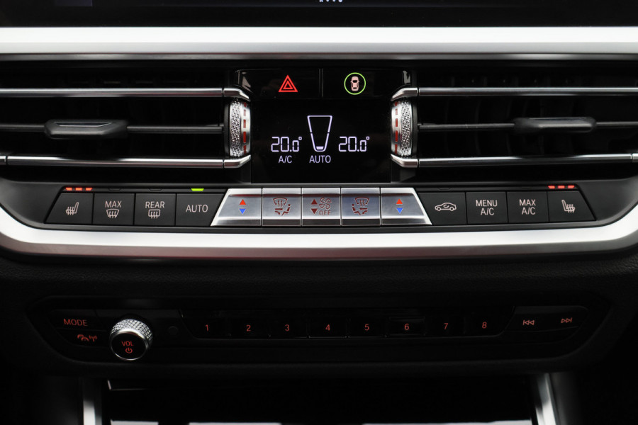 BMW 3-serie 320i Executive Edition Leder/Stof, Virtual, Cruise, Apple Carplay, LED, Climate, PDC, 19''