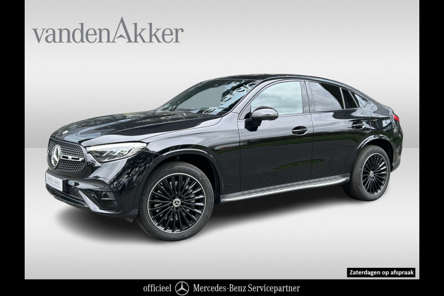 Mercedes-Benz GLC 300e AMG Coupé // Burmester // Distronic // Panoramadak // 360 Camera // Memory // Treeplanken // 20" Multi Spaak Velgen // Acht