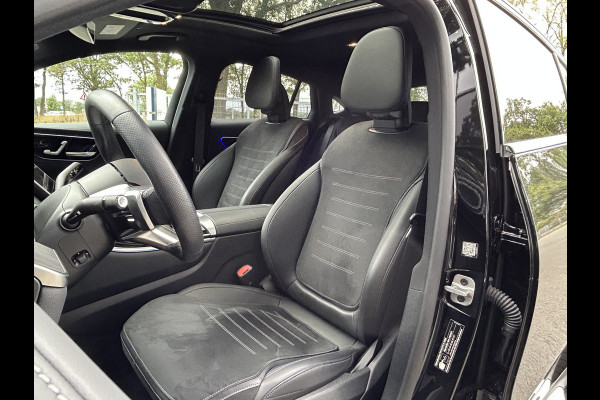 Mercedes-Benz GLC 300e AMG Coupé // Burmester // Distronic // Panoramadak // 360 Camera // Memory // Treeplanken // 20" Multi Spaak Velgen // Acht