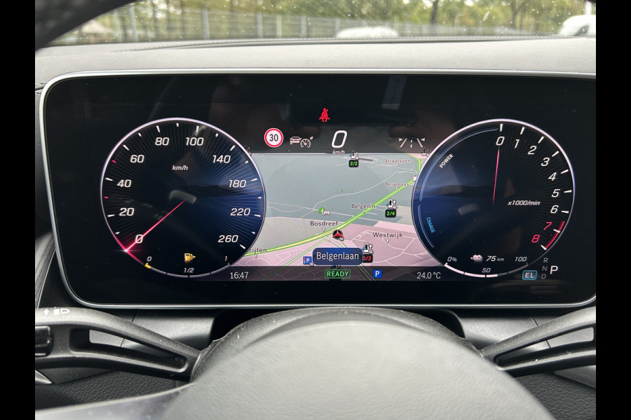 Mercedes-Benz GLC 300e AMG Coupé // Burmester // Distronic // Panoramadak // 360 Camera // Memory // Treeplanken // 20" Multi Spaak Velgen // Acht