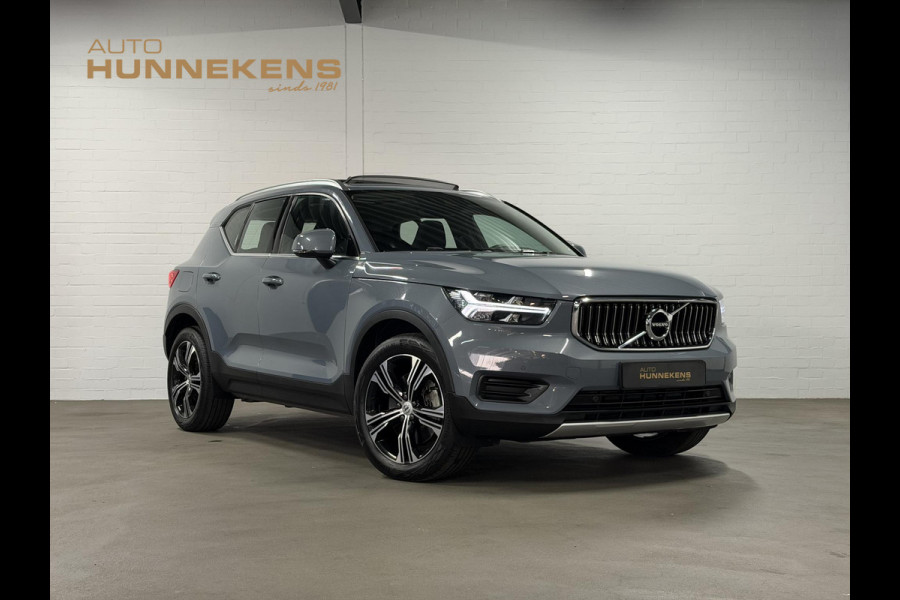 Volvo XC40 1.5 T4 Recharge Inscription Expression Open dak | Stuur-/Stoelverwarming | Achteruitrij camera | Cruise control | Keyless | 19" wielen