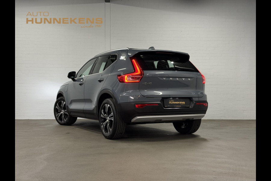Volvo XC40 1.5 T4 Recharge Inscription Expression Open dak | Stuur-/Stoelverwarming | Achteruitrij camera | Cruise control | Keyless | 19" wielen