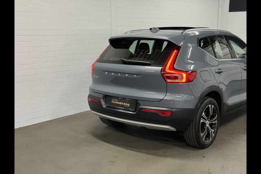 Volvo XC40 1.5 T4 Recharge Inscription Expression Open dak | Stuur-/Stoelverwarming | Achteruitrij camera | Cruise control | Keyless | 19" wielen