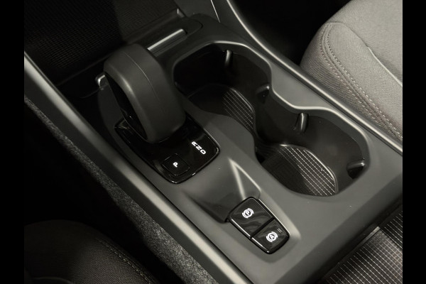 Volvo XC40 1.5 T4 Recharge Inscription Expression Open dak | Stuur-/Stoelverwarming | Achteruitrij camera | Cruise control | Keyless | 19" wielen