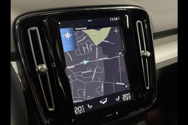 Volvo XC40 1.5 T4 Recharge Inscription Expression Open dak | Stuur-/Stoelverwarming | Achteruitrij camera | Cruise control | Keyless | 19" wielen