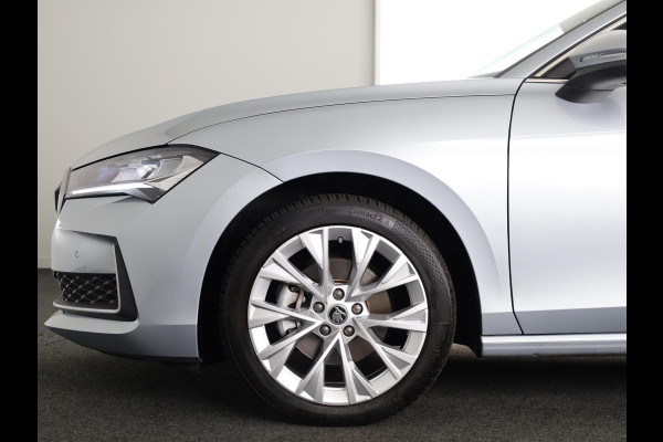 Škoda Superb 1.5 TSI MHEV First Edition 150pk | Navigatie | Trekhaak | Parkeercamera | 18 inch lichtmetalen velgen | Verlengde garantie |