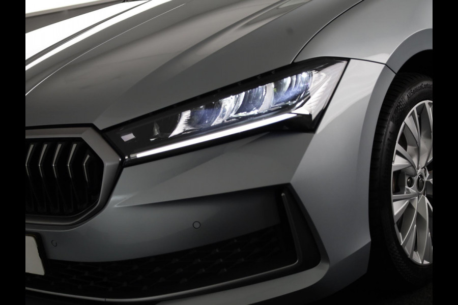 Škoda Superb 1.5 TSI MHEV First Edition 150pk | Navigatie | Trekhaak | Parkeercamera | 18 inch lichtmetalen velgen | Verlengde garantie |