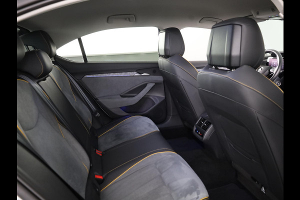 Škoda Superb 1.5 TSI MHEV First Edition 150pk | Navigatie | Trekhaak | Parkeercamera | 18 inch lichtmetalen velgen | Verlengde garantie |