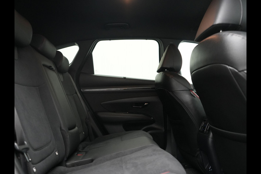 Hyundai Tucson 1.6 T-GDI N Line 4WD PHEV 265pk Dealer O.H | Adaptive Cruise | Camera | Alcantara Sportstoelen & Stuur Verwarmd | Krell Audio | Apple Carplay | Keyless | Blis | 19"L.M | Navigatie | DAB | Plug In Hybrid |
