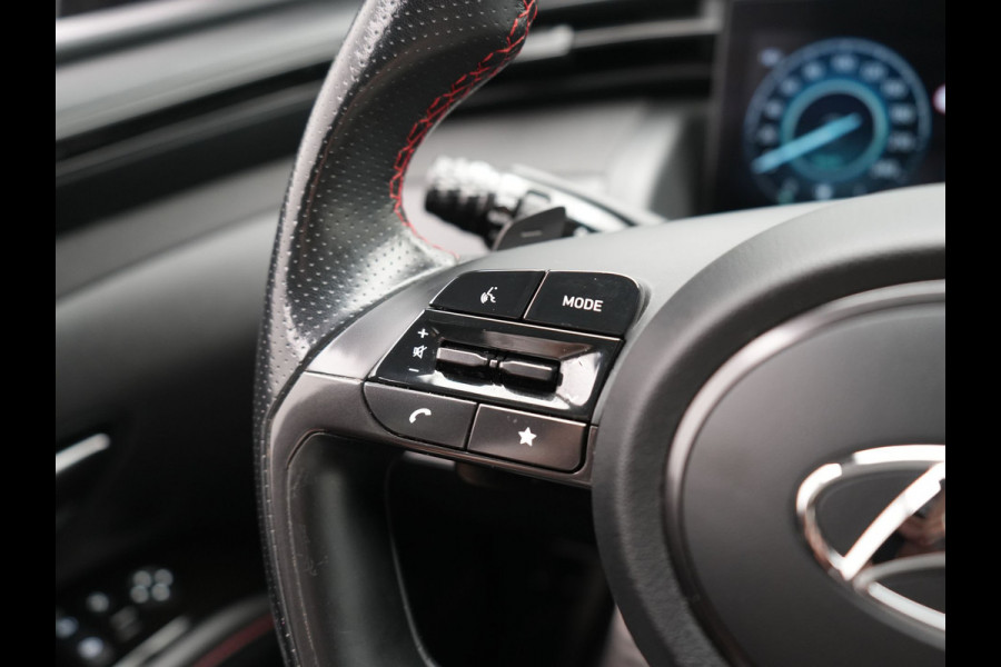 Hyundai Tucson 1.6 T-GDI N Line 4WD PHEV 265pk Dealer O.H | Adaptive Cruise | Camera | Alcantara Sportstoelen & Stuur Verwarmd | Krell Audio | Apple Carplay | Keyless | Blis | 19"L.M | Navigatie | DAB | Plug In Hybrid |