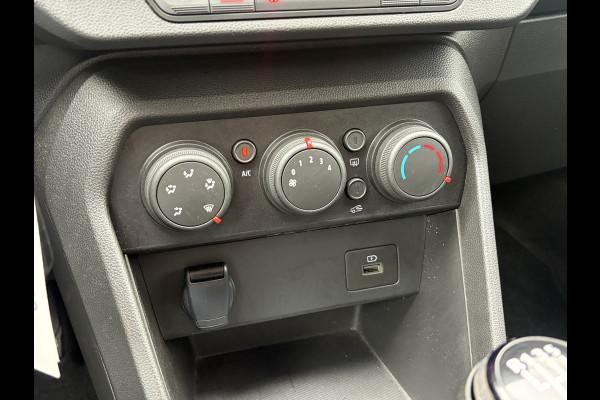 Dacia Jogger 7-Pers 1.0 TCe 100 ECO-G Carplay Airco Cruise 7p. 7-Persoons