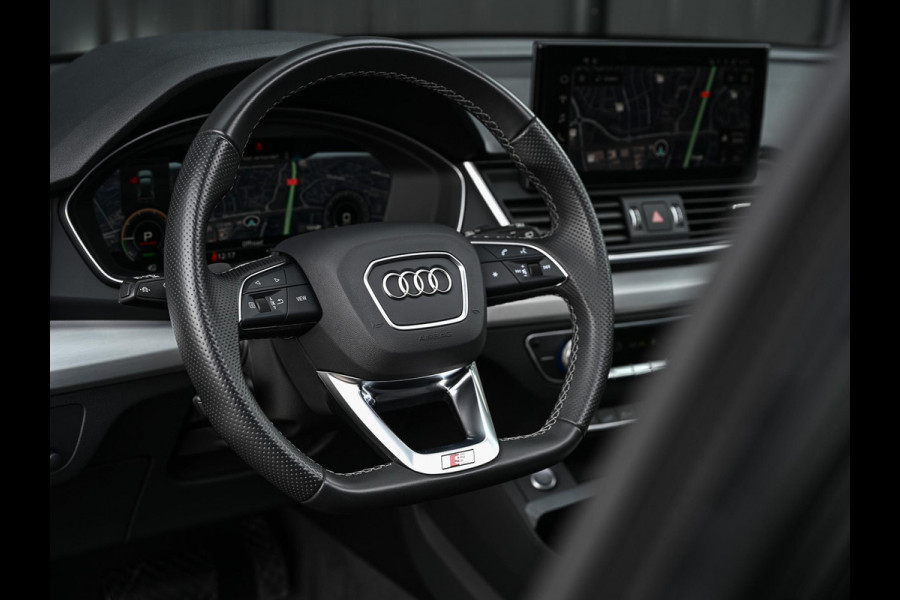 Audi Q5 50 TFSI e S edition | Panoramadak | Camera | Memory Seat | Keyless Entry | Trekhaak | Cruise Control | Interieurvoorklimatisering |
