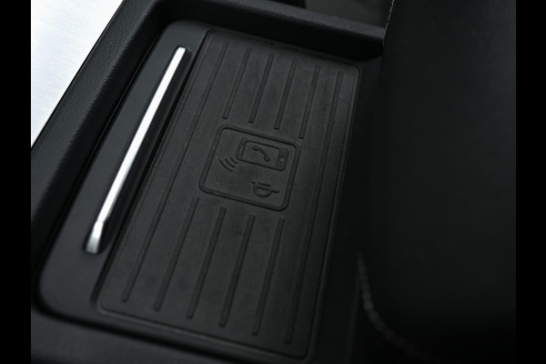 Audi Q5 50 TFSI e S edition | Panoramadak | Camera | Memory Seat | Keyless Entry | Trekhaak | Cruise Control | Interieurvoorklimatisering |
