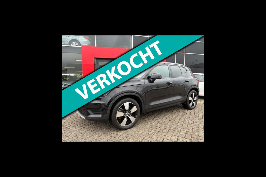 Volvo XC40 1.5 T5 Twin Engine Momentum Pro / camera