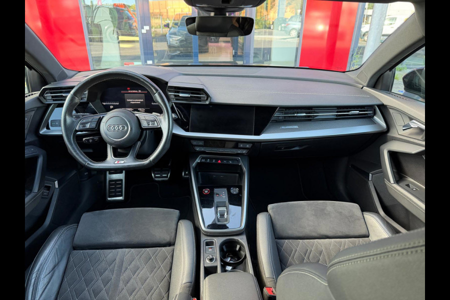 Audi A3 Sportback 2.0 TFSI S3 Quattro Edition One PANO