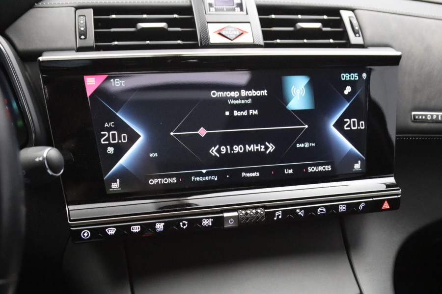 DS Ds 7 Crossback E-Tense 4x4 So Chic 300 PK PHEV, Panoramadak, LED, Leder
