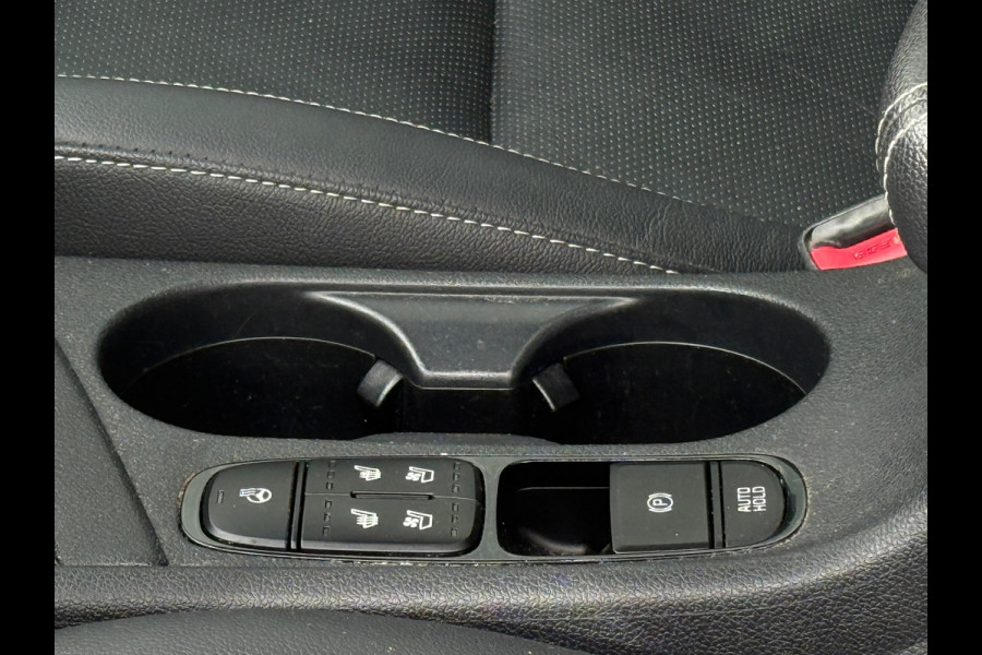 Kia Niro 1.6 GDi Hybrid ExecutiveLine Schuifdak|Stoelventilatie|Keyless|Trekhaak