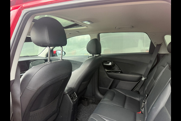 Kia Niro 1.6 GDi Hybrid ExecutiveLine Schuifdak|Stoelventilatie|Keyless|Trekhaak