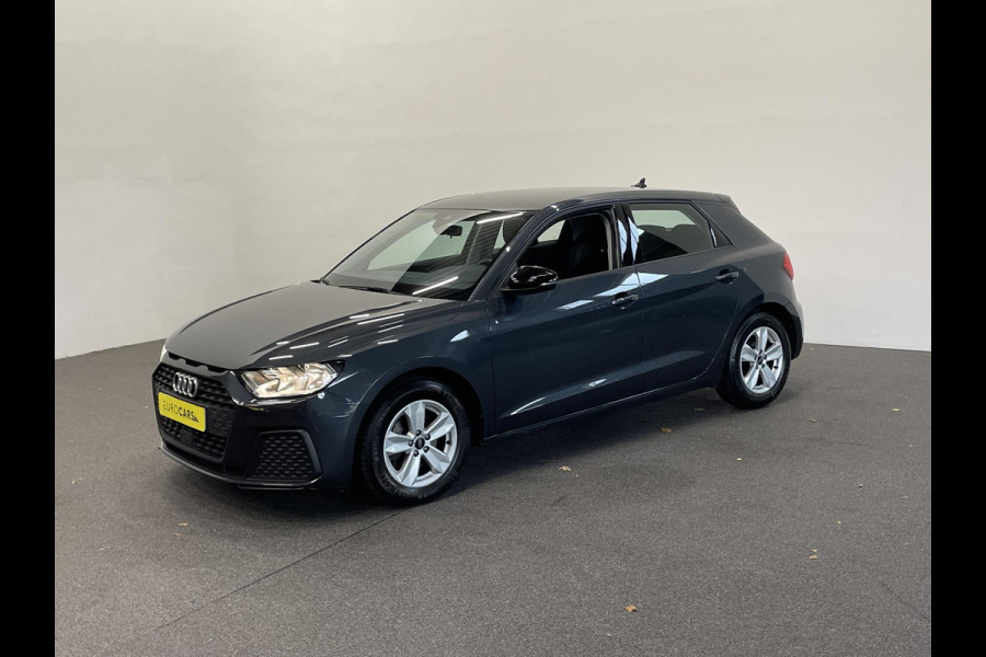 Audi A1 Sportback 1.0 TFSI Sportback Automaat Navigatie Apple Carplay/Android Auto Parkeersensoren Cruise Control Climate Control Lichtmetalen velgen