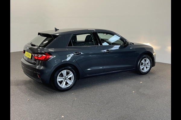 Audi A1 Sportback 1.0 TFSI Sportback Automaat Navigatie Apple Carplay/Android Auto Parkeersensoren Cruise Control Climate Control Lichtmetalen velgen