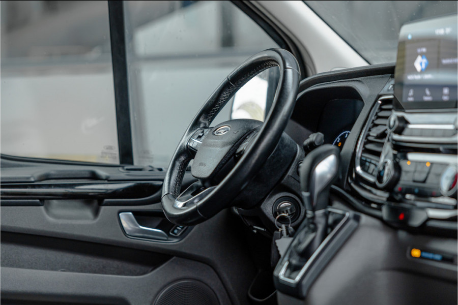 Ford Transit Custom 290 2.0 TDCI 185 PK Sport | ACC | Bi-Xenon | Navigatie | CarPlay | Camera | Trekhaak | DAB | Stoelverwarming | Nieuwe APK