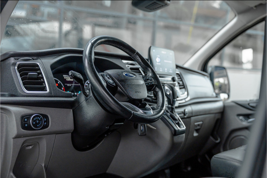 Ford Transit Custom 290 2.0 TDCI 185 PK Sport | ACC | Bi-Xenon | Navigatie | CarPlay | Camera | Trekhaak | DAB | Stoelverwarming | Nieuwe APK