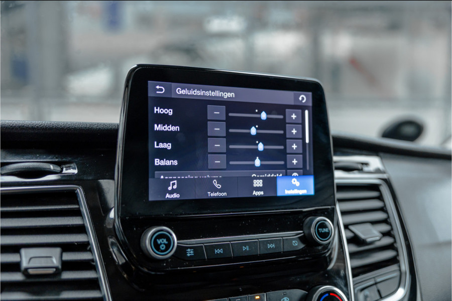 Ford Transit Custom 290 2.0 TDCI 185 PK Sport | ACC | Bi-Xenon | Navigatie | CarPlay | Camera | Trekhaak | DAB | Stoelverwarming | Nieuwe APK