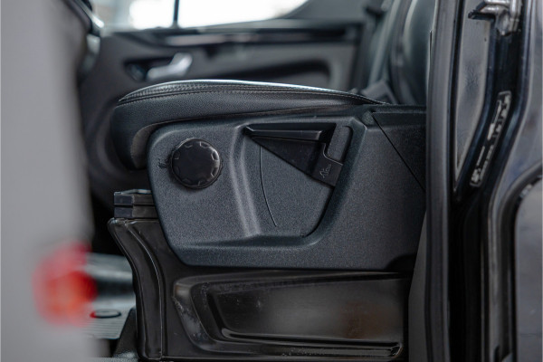 Ford Transit Custom 290 2.0 TDCI 185 PK Sport | ACC | Bi-Xenon | Navigatie | CarPlay | Camera | Trekhaak | DAB | Stoelverwarming | Nieuwe APK