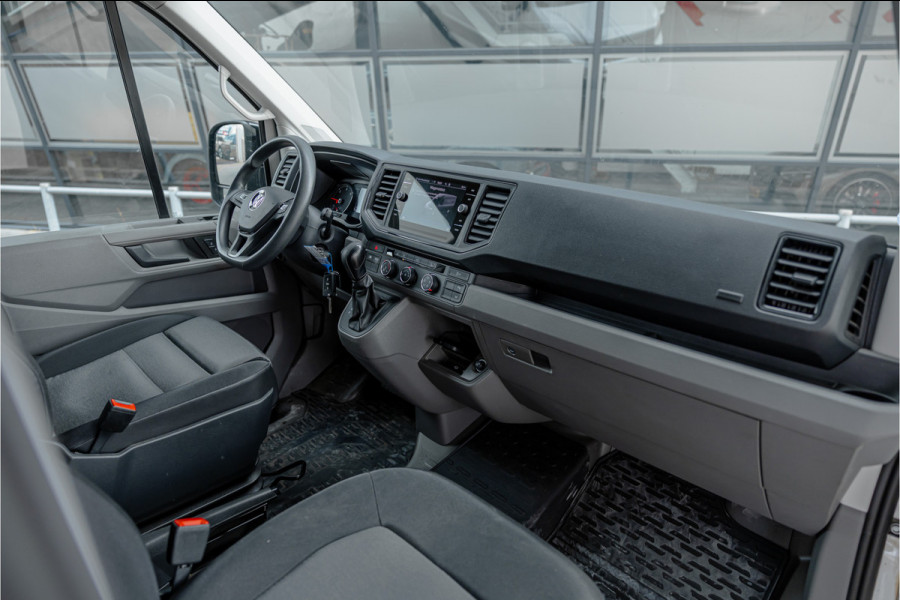 Volkswagen Crafter 2.0 TDI 177 PK L3H3 DSG | CarPlay | Camera | Standkachel | MF Stuur | Dealer onderhouden | Cruise control | DAB | Nieuwe distributieriem | Nieuwe APK