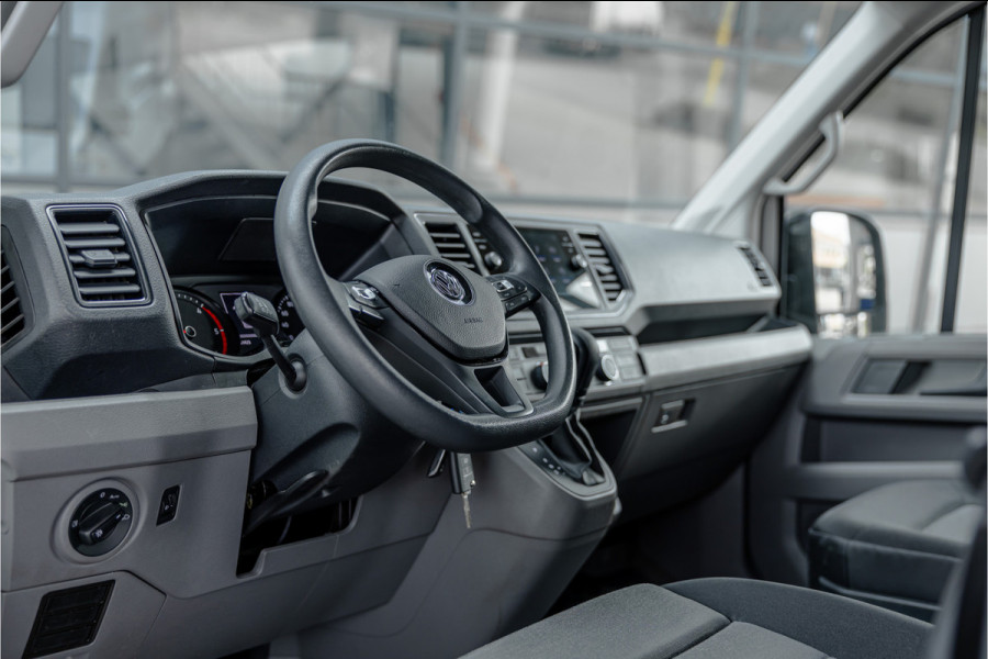 Volkswagen Crafter 2.0 TDI 177 PK L3H3 DSG | CarPlay | Camera | Standkachel | MF Stuur | Dealer onderhouden | Cruise control | DAB | Nieuwe distributieriem | Nieuwe APK