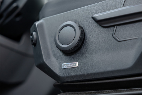 Volkswagen Crafter 2.0 TDI 177 PK L3H3 DSG | CarPlay | Camera | Standkachel | MF Stuur | Dealer onderhouden | Cruise control | DAB | Nieuwe distributieriem | Nieuwe APK