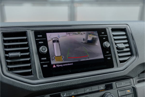Volkswagen Crafter 2.0 TDI 177 PK L3H3 DSG | CarPlay | Camera | Standkachel | MF Stuur | Dealer onderhouden | Cruise control | DAB | Nieuwe distributieriem | Nieuwe APK
