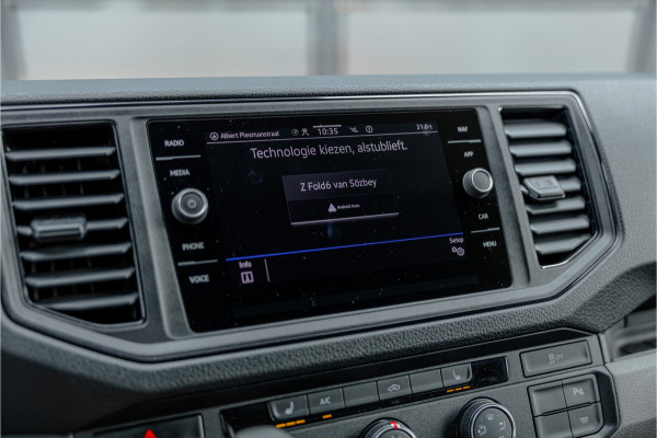 Volkswagen Crafter 2.0 TDI 177 PK L3H3 DSG | CarPlay | Camera | Standkachel | MF Stuur | Dealer onderhouden | Cruise control | DAB | Nieuwe distributieriem | Nieuwe APK
