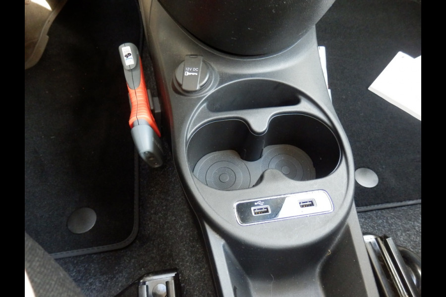 Fiat 500 Hybrid | Lounge | Apple carpl / Andr. Auto |