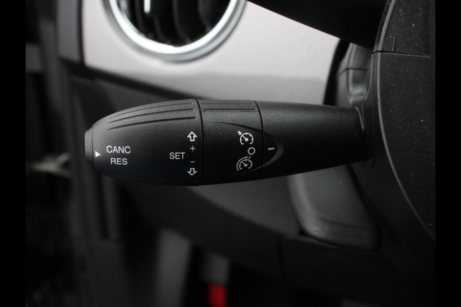 Fiat 500 1.0 Hybrid Lounge Plus Cruise control Panorama dak Parkeersensor achter Climate control Apple carplay / Andriod auto