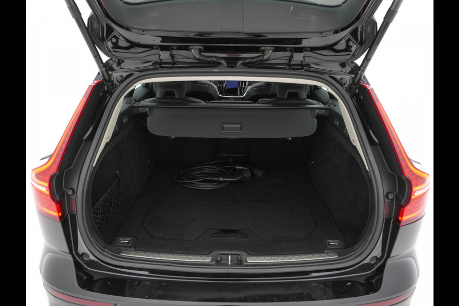 Volvo V60 2.0 T6 Recharge AWD Inscription (Plug-in) (INCL-BTW) Aut. *PANO | LEATHER | FULL-LED | MEMORY-PACK | KEYLESS | DIGI-COCKPIT | NAVI-FULLMAP | HEATED-SPORTSEATS | ECC | CRUISE | DAB | TOWBAR | 19''ALU*