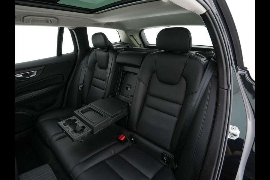 Volvo V60 2.0 T6 Recharge AWD Inscription (Plug-in) (INCL-BTW) Aut. *PANO | LEATHER | FULL-LED | MEMORY-PACK | KEYLESS | DIGI-COCKPIT | NAVI-FULLMAP | HEATED-SPORTSEATS | ECC | CRUISE | DAB | TOWBAR | 19''ALU*