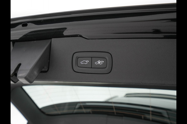 Volvo V60 2.0 T6 Recharge AWD Inscription (Plug-in) (INCL-BTW) Aut. *PANO | LEATHER | FULL-LED | MEMORY-PACK | KEYLESS | DIGI-COCKPIT | NAVI-FULLMAP | HEATED-SPORTSEATS | ECC | CRUISE | DAB | TOWBAR | 19''ALU*