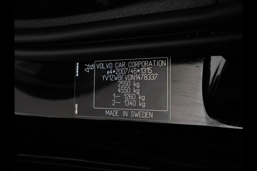 Volvo V60 2.0 T6 Recharge AWD Inscription (Plug-in) (INCL-BTW) Aut. *PANO | LEATHER | FULL-LED | MEMORY-PACK | KEYLESS | DIGI-COCKPIT | NAVI-FULLMAP | HEATED-SPORTSEATS | ECC | CRUISE | DAB | TOWBAR | 19''ALU*