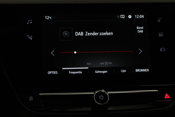 Opel Corsa 1.2 101pk Automaat Edition Navigatie Apple Carplay/Android Airco Camera Parkeer sensoren Dab Cruise Control Stoelverwarming