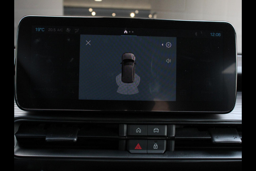 Jeep Avenger Longitude 54 kWh Automaat SOH 96% Navigatie Apple Carplay/ Android Auto Parkeersensor achter Cruise Control Full LED Virtual Cockpit Climate Control
