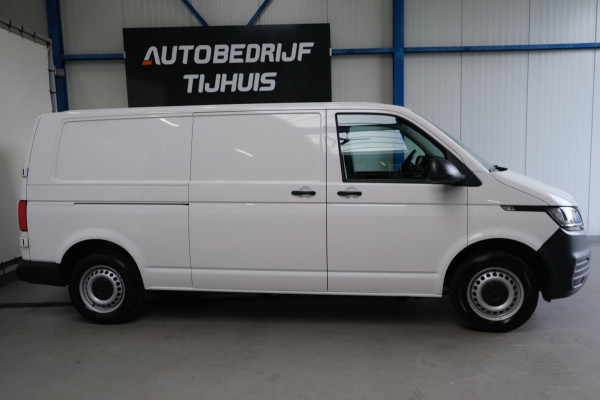 Volkswagen Transporter 2.0 TDI L2H1 30 3p - Airco, Cruise, Stoelverwarming, PDC, Trekhaak.