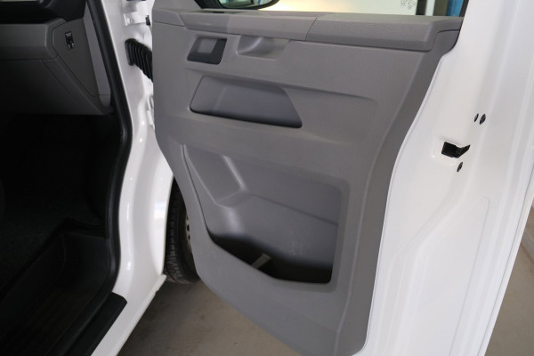 Volkswagen Transporter 2.0 TDI L2H1 30 3p - Airco, Cruise, Stoelverwarming, PDC, Trekhaak.